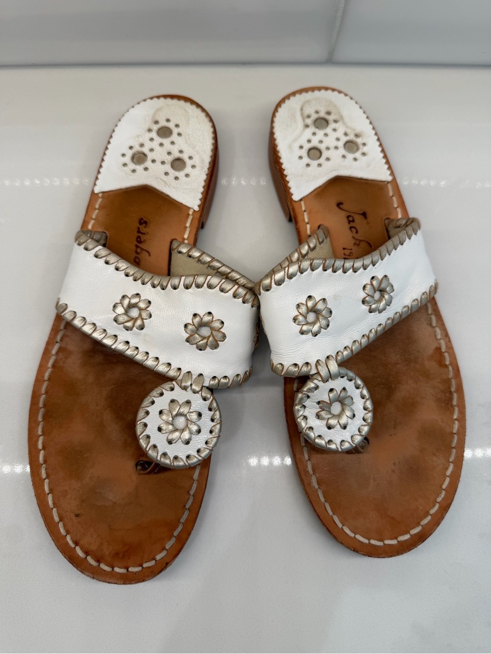 Jack Rogers Women’s Thong Sandals Slip On Leather White/Gold 8 M